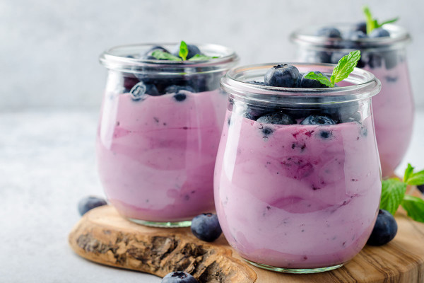 Waldbeergrütze mit Vanillesoße